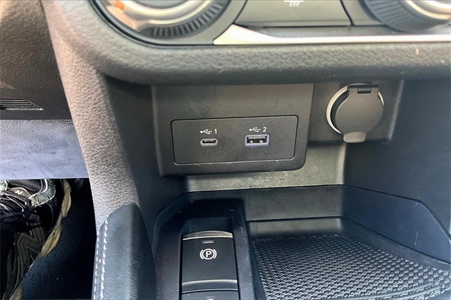 Nissan Kicks SV FWD 2024