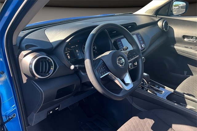 Nissan Kicks SV FWD 2024