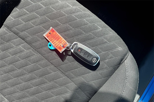 Nissan Kicks SV FWD 2024