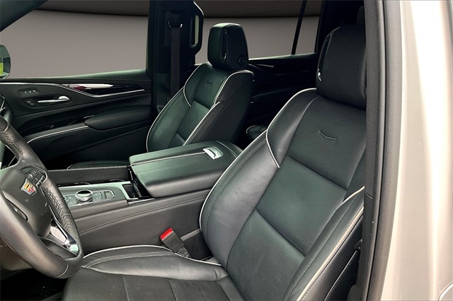 Cadillac Escalade ESV 4WD 4dr Sport 2023 Cadillac Escalade ESV 4WD 4dr Sport 2023