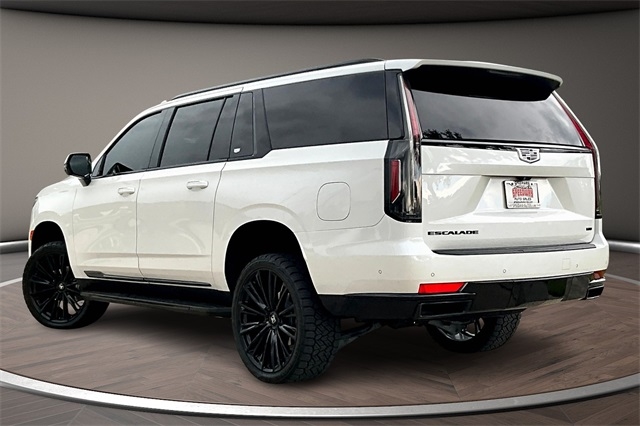 Cadillac Escalade ESV 4WD 4dr Sport 2023