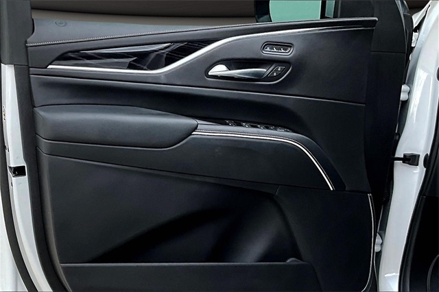 Cadillac Escalade ESV 4WD 4dr Sport 2023