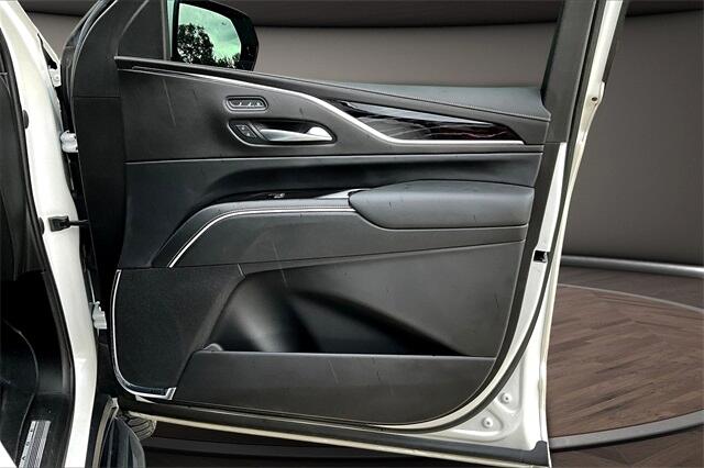 Cadillac Escalade ESV 4WD 4dr Sport 2023