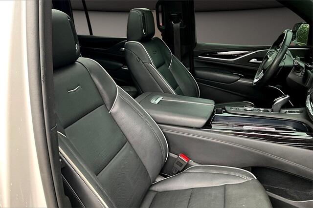 Cadillac Escalade ESV 4WD 4dr Sport 2023