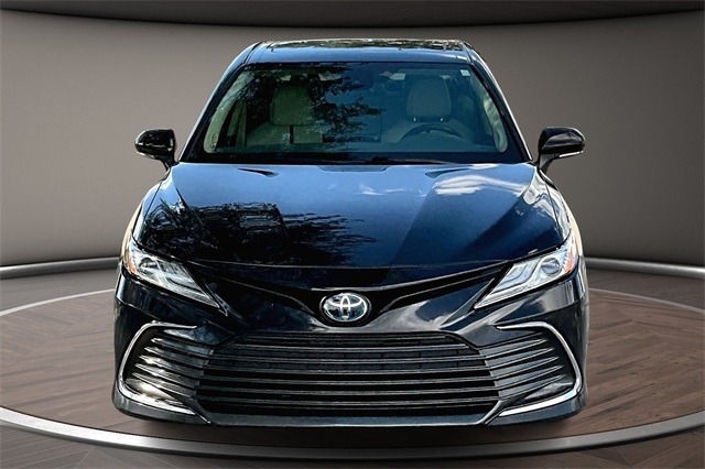 Toyota Camry Hybrid XLE CVT (Natl) 2022