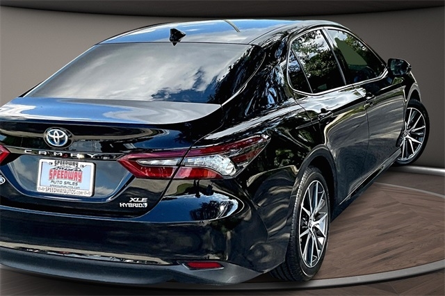 Toyota Camry Hybrid XLE CVT (Natl) 2022