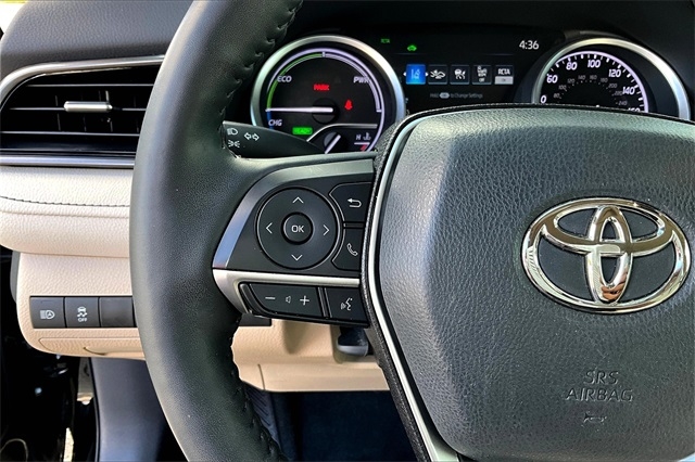 Toyota Camry Hybrid XLE CVT (Natl) 2022