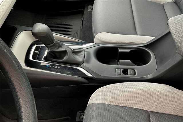 Toyota Corolla LE CVT (Natl) 2024