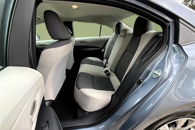 Toyota Corolla LE CVT (Natl) 2024