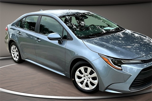 Toyota Corolla LE CVT (Natl) 2024