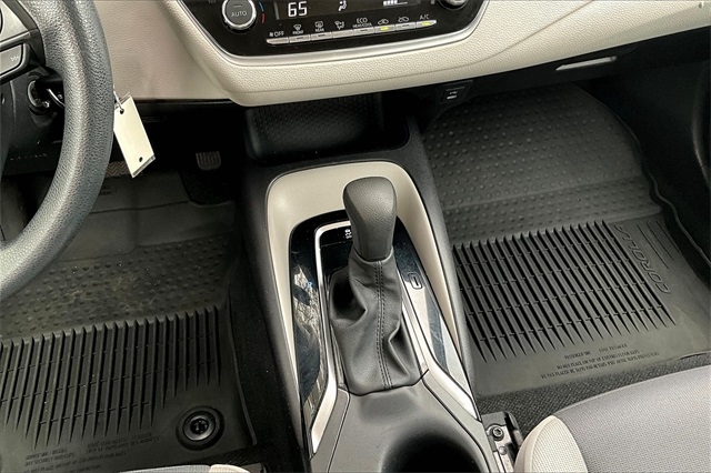 Toyota Corolla LE CVT (Natl) 2024