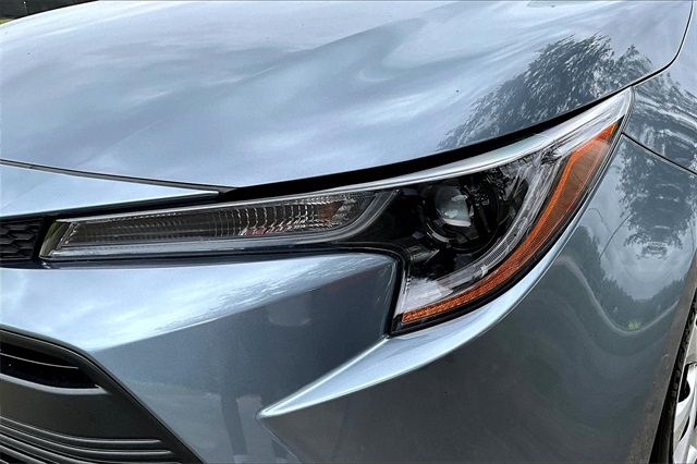 Toyota Corolla LE CVT (Natl) 2024