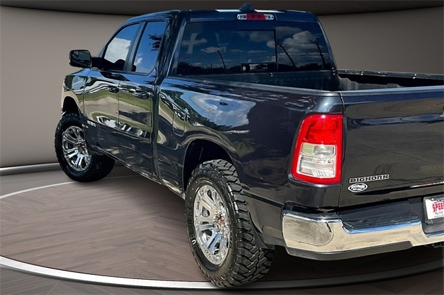 RAM 1500 Big Horn 4x4 Quad Cab 6'4" Box 2021