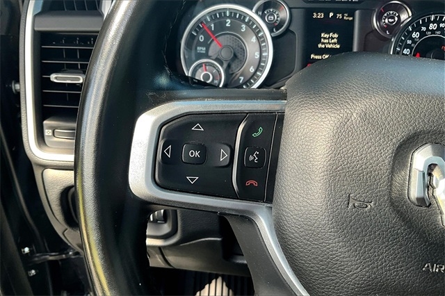 RAM 1500 Big Horn 4x4 Quad Cab 6'4" Box 2021