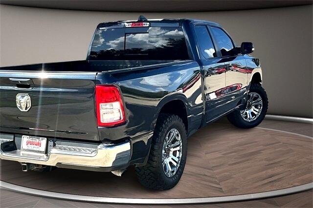 RAM 1500 Big Horn 4x4 Quad Cab 6'4" Box 2021