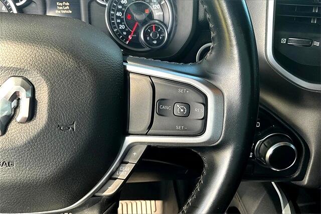 RAM 1500 Big Horn 4x4 Quad Cab 6'4" Box 2021