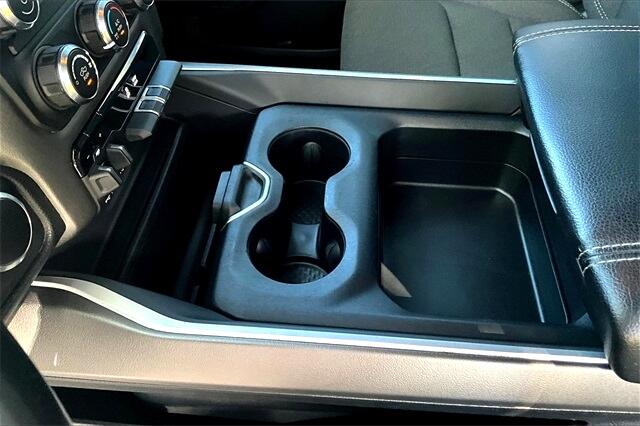 RAM 1500 Big Horn 4x4 Quad Cab 6'4" Box 2021