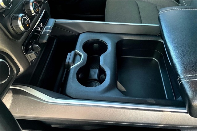 RAM 1500 Big Horn 4x4 Quad Cab 6'4" Box 2021