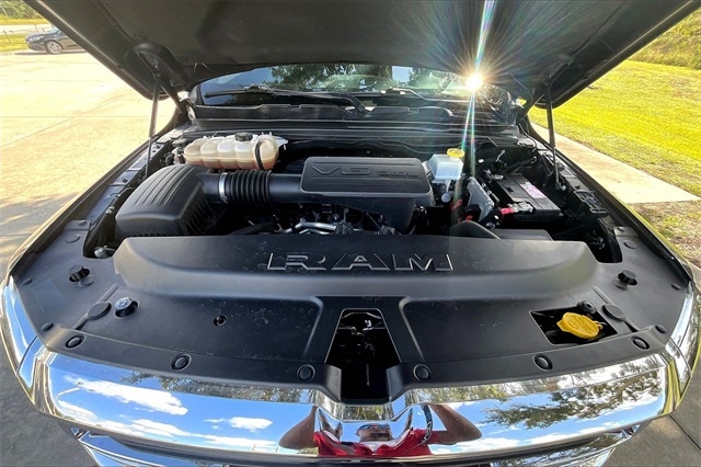 RAM 1500 Big Horn 4x4 Quad Cab 6'4" Box 2021