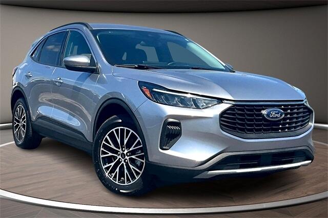 Ford Escape PHEV FWD 2023