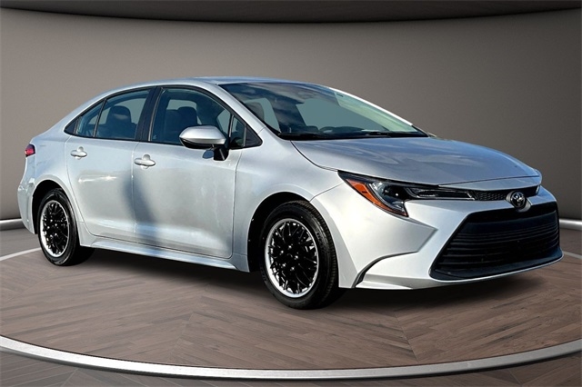 Toyota Corolla LE CVT (Natl) 2023