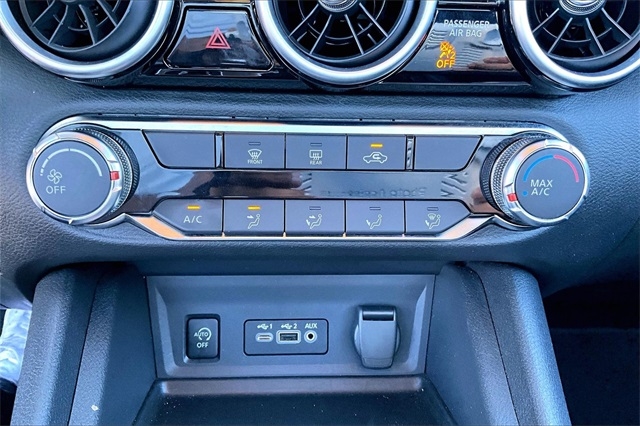 Nissan Sentra SV CVT 2025