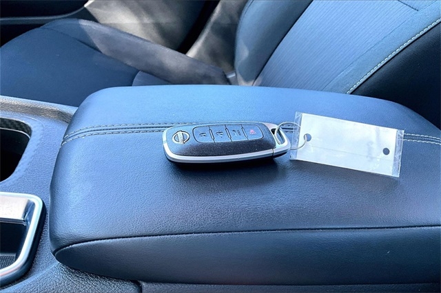 Nissan Sentra SV CVT 2025