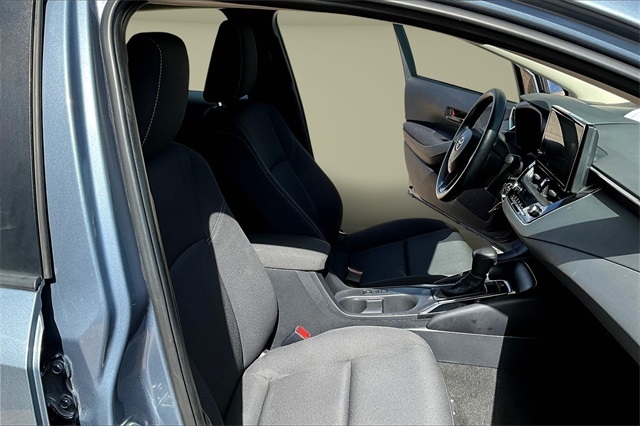 Toyota Corolla LE CVT (Natl) 2024