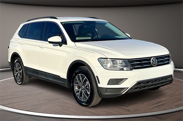 Volkswagen Tiguan 2.0T SEL R-Line Black FWD 2019