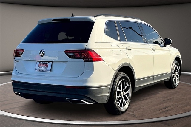 Volkswagen Tiguan 2.0T SEL R-Line Black FWD 2019