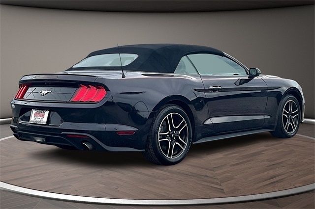 Ford Mustang EcoBoost Convertible 2023