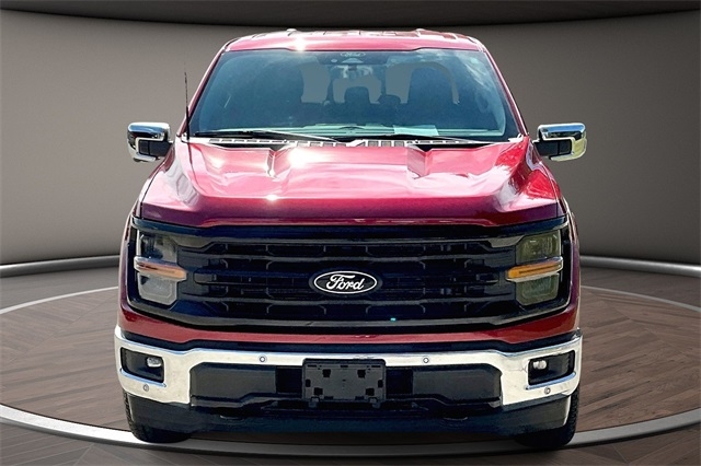 2024 Ford F-150 XLT photo 2