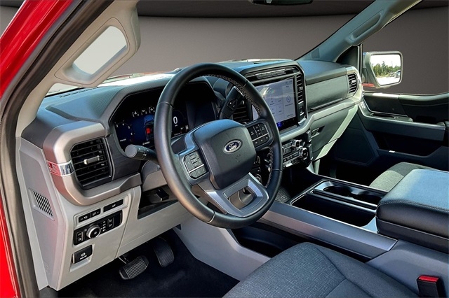 Ford F-150 XLT 4WD SuperCrew 5.5' Box 2024