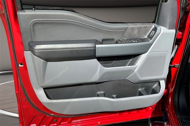 Ford F-150 XLT 4WD SuperCrew 5.5' Box 2024