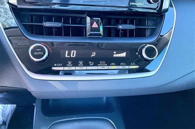 Toyota Corolla LE CVT (Natl) 2022