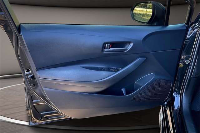 Toyota Corolla LE CVT (Natl) 2022