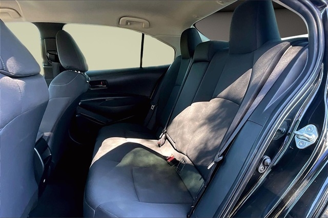 Toyota Corolla LE CVT (Natl) 2022