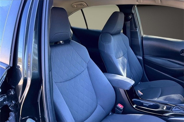 Toyota Corolla LE CVT (Natl) 2022