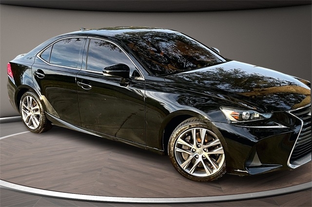 Lexus IS IS 300 RWD 2018