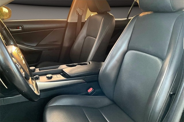 Lexus IS IS 300 RWD 2018