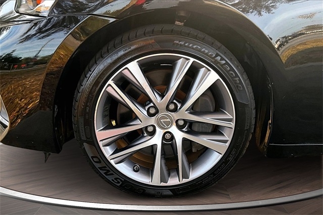 Lexus IS IS 300 RWD 2018