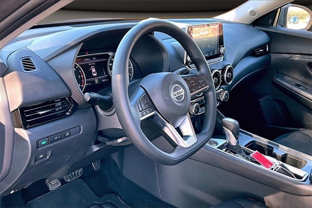 Nissan Sentra SV CVT 2025