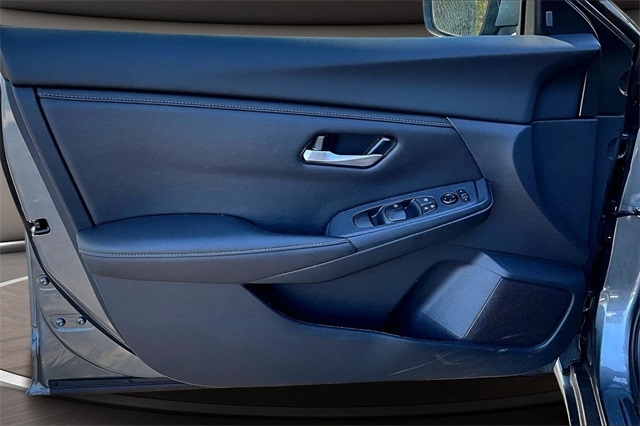 Nissan Sentra SV CVT 2025