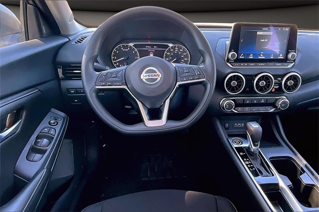 Nissan Sentra SV CVT 2025