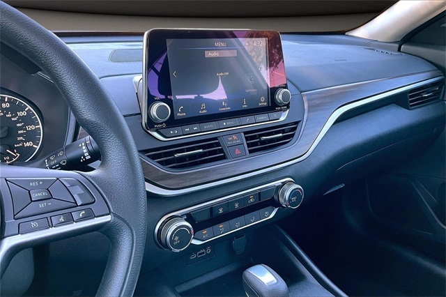 Nissan Altima SV FWD 2025