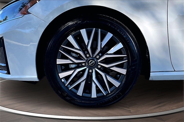 Nissan Altima SV FWD 2025