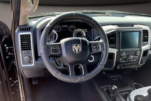 RAM 3500 4WD Reg Cab 167" WB 84" CA SLT 2016