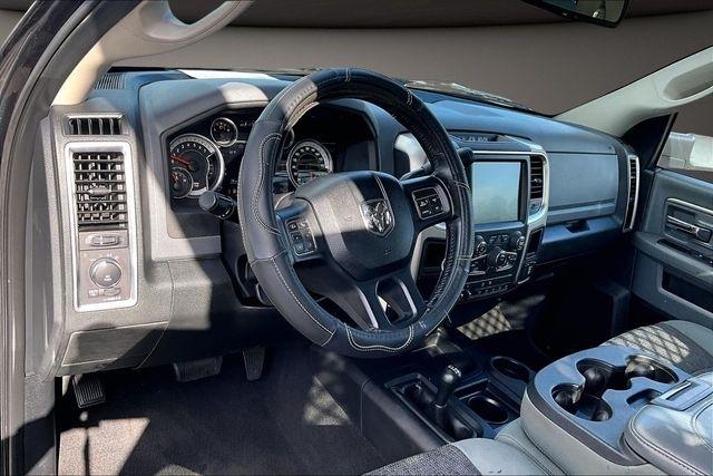 RAM 3500 4WD Reg Cab 167" WB 84" CA SLT 2016