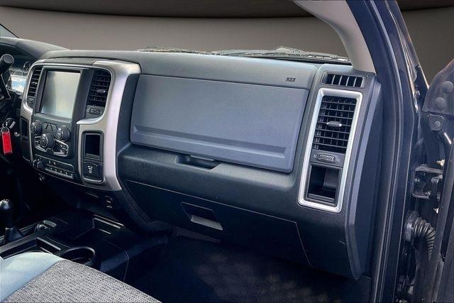 RAM 3500 4WD Reg Cab 167" WB 84" CA SLT 2016