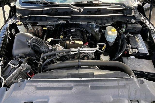 RAM 3500 4WD Reg Cab 167" WB 84" CA SLT 2016